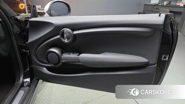 Mini Cooper D id 4250998 из Кореи 17