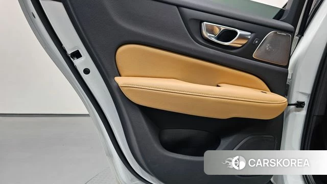 Volvo V60 Cross-Country 2nd Generation id 4849005 из Кореи 17