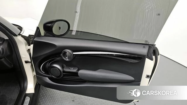 Mini Cooper S id 4344214 из Кореи 17