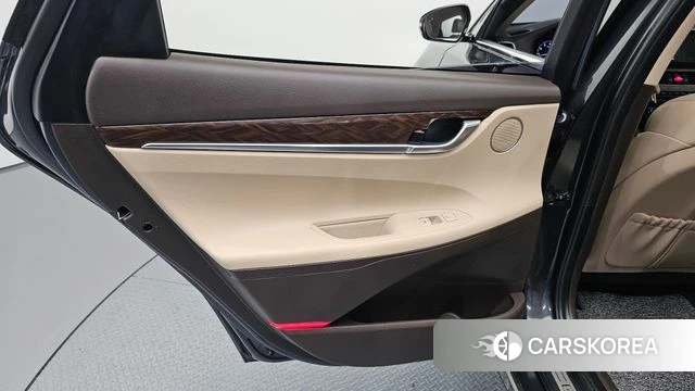 Hyundai Grandeur IG id 4385001 из Кореи 17
