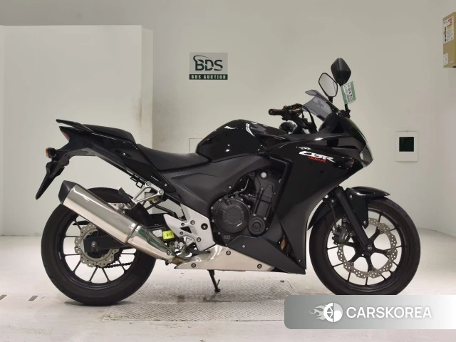 Проданный Honda CBR400R 2015 из Японии