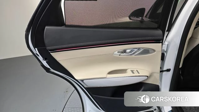 Genesis GV70 id 4879566 из Кореи 17