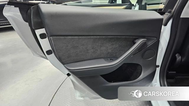 Tesla Model Y id 4442925 из Кореи 17