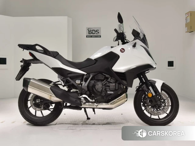 Проданный Honda NT1100 2023 из Японии