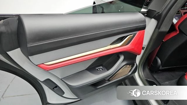 Porsche Taycan id 4201370 из Кореи 17