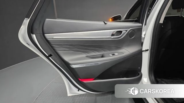 Hyundai The New Grandeur IG Hybrid id 4580810 из Кореи 17