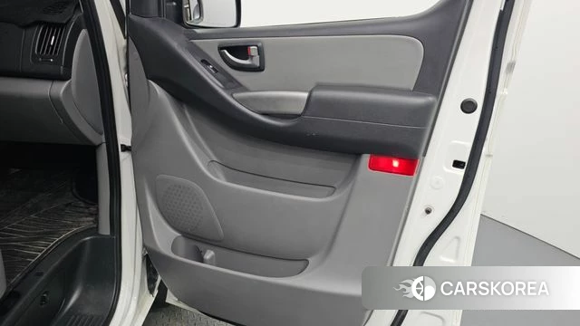 Hyundai The New Grand Starex id 4906730 из Кореи 17
