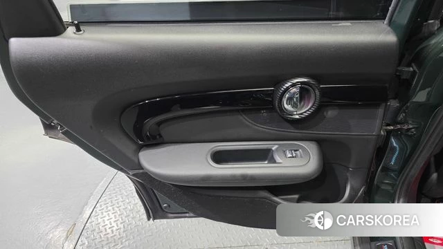Mini Cooper S Clubman id 4759642 из Кореи 17