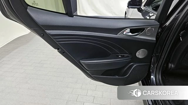 Kia Stinger Meister id 4244717 из Кореи 17