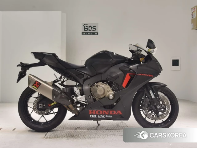 Проданный Honda CBR1000RR 2017 из Японии