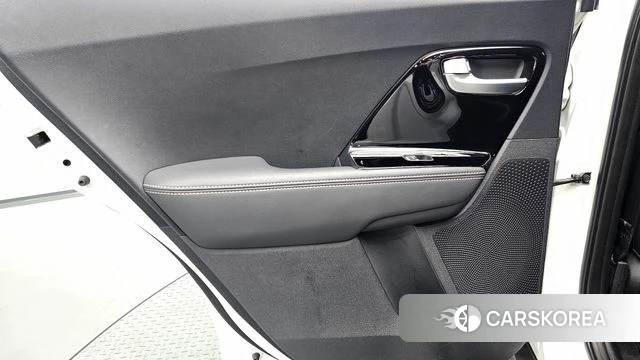 Kia Niro id 4647799 из Кореи 17