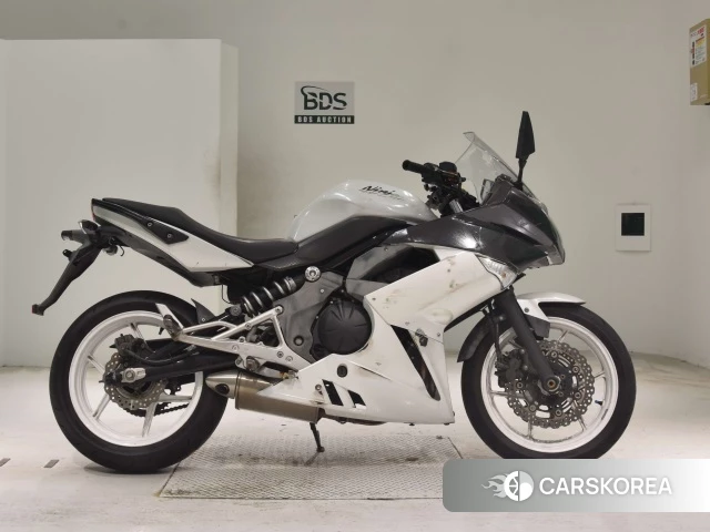 Проданный Kawasaki NINJA 400R 2010 из Японии