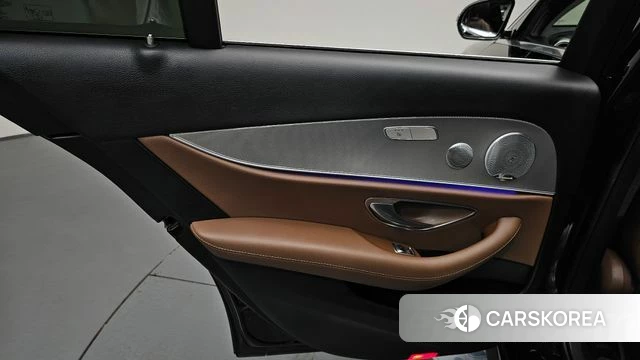 Mercedes-Benz E-Class W213 id 4760370 из Кореи 17