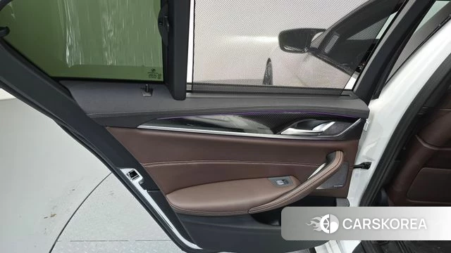 BMW 5 Series (G30) id 4572737 из Кореи 17