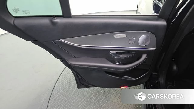 Mercedes-Benz E-Class W213 id 4447517 из Кореи 17