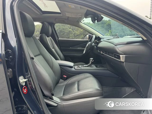 Mazda CX-30 id 4262272 из Китая 17