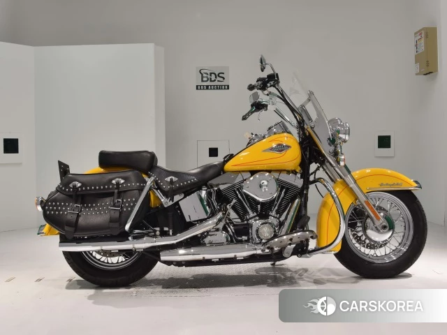 Проданный Harley-Davidson Heritage Softail Classic FLSTC1580 2011 из Японии