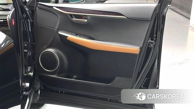 Lexus NX300h id 4624987 из Кореи 17