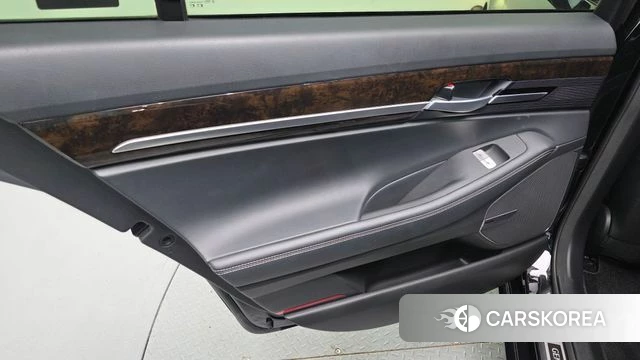 Genesis G90 id 4651321 из Кореи 17