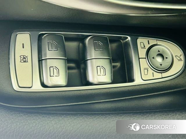Mercedes-Benz E-class id 4367429 из Китая 17