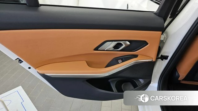 BMW 3 Series (G20) id 4494871 из Кореи 17