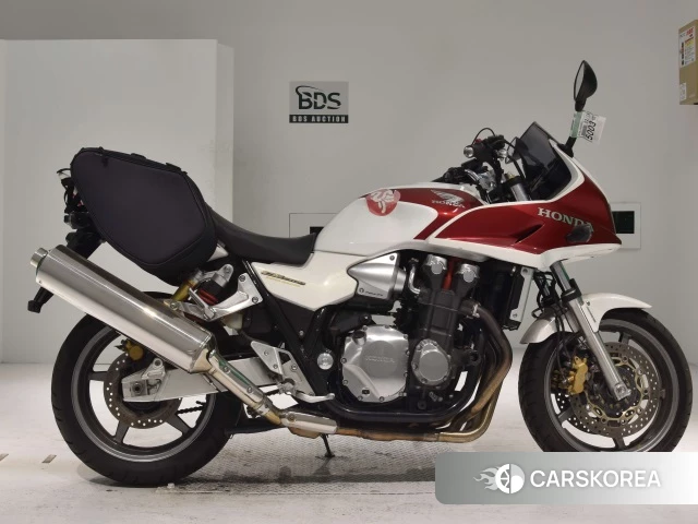 Проданный Honda CB1300SF BOLDOR ABS 2013 из Японии
