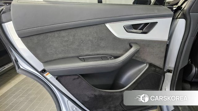 Audi Q8 (4M) id 4293631 из Кореи 17