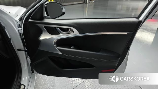 Genesis G70 id 4751256 из Кореи 17