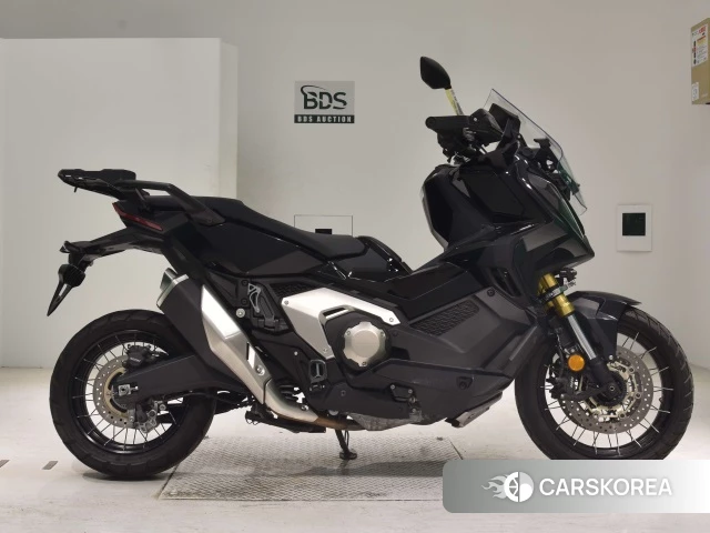 Проданный Honda X-ADV 750 2021 из Японии
