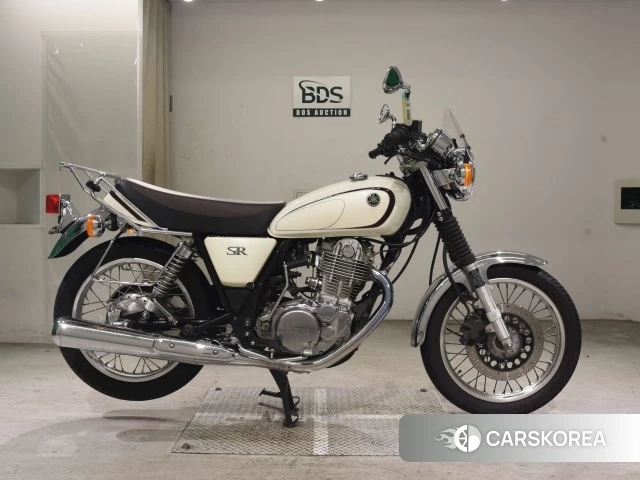 Проданный Yamaha SR 400 2018 из Японии