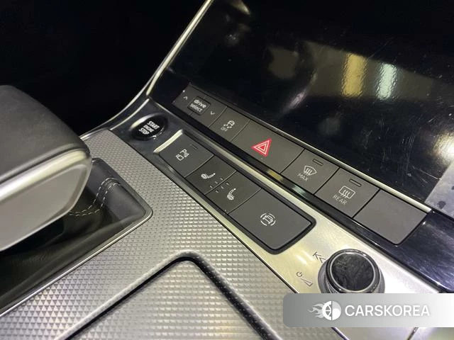 Audi A6L id 4333278 из Китая 17