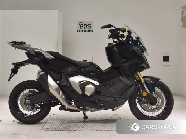 Проданный Honda X-ADV 750 2021 из Японии