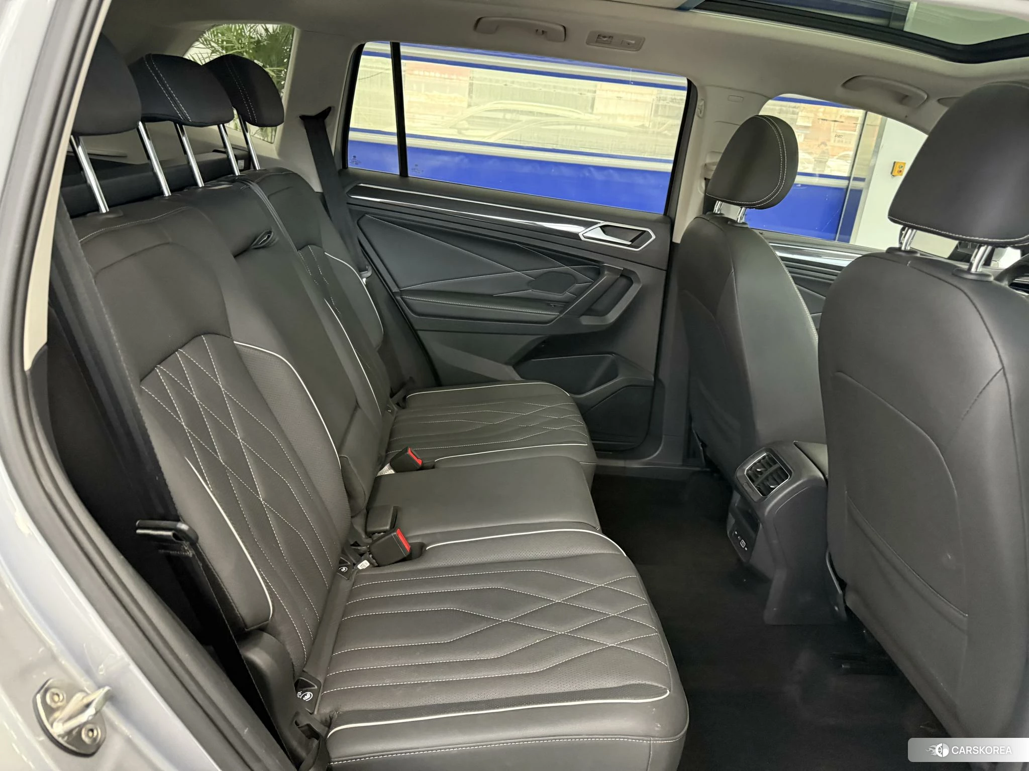 Volkswagen Tiguan L id 4453926 из Китая 17