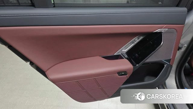 BMW 7 Series (G70) id 4756959 из Кореи 17