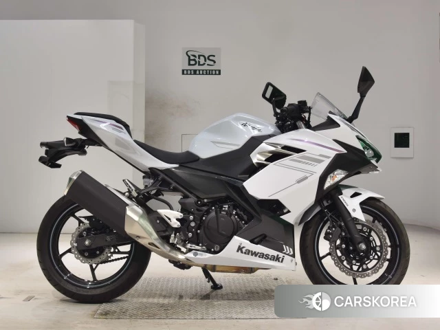 Проданный Kawasaki NINJA 400 2023 из Японии