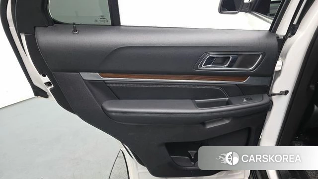 Ford Explorer id 4356823 из Кореи 17