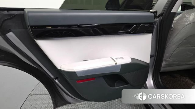 Hyundai Grandeur (GN7) id 4222953 из Кореи 17