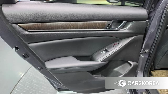 Honda Accord 10th Generation id 4580453 из Кореи 17