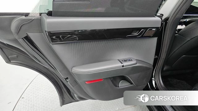 Hyundai Grandeur (GN7) id 4622901 из Кореи 17