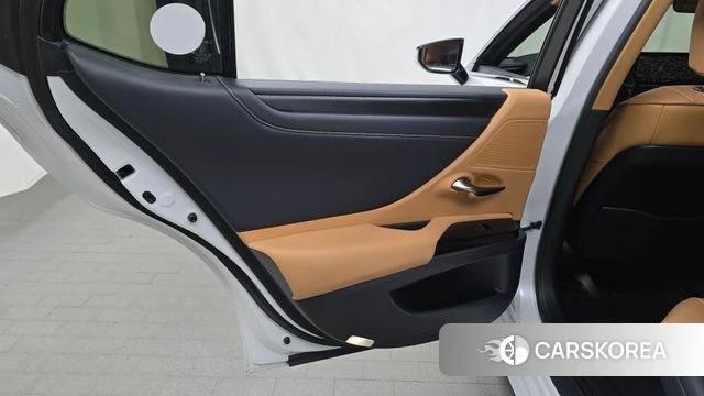 Lexus ES300h 7th generation id 4230960 из Кореи 17