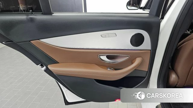 Mercedes-Benz E-Class W213 id 4793738 из Кореи 17