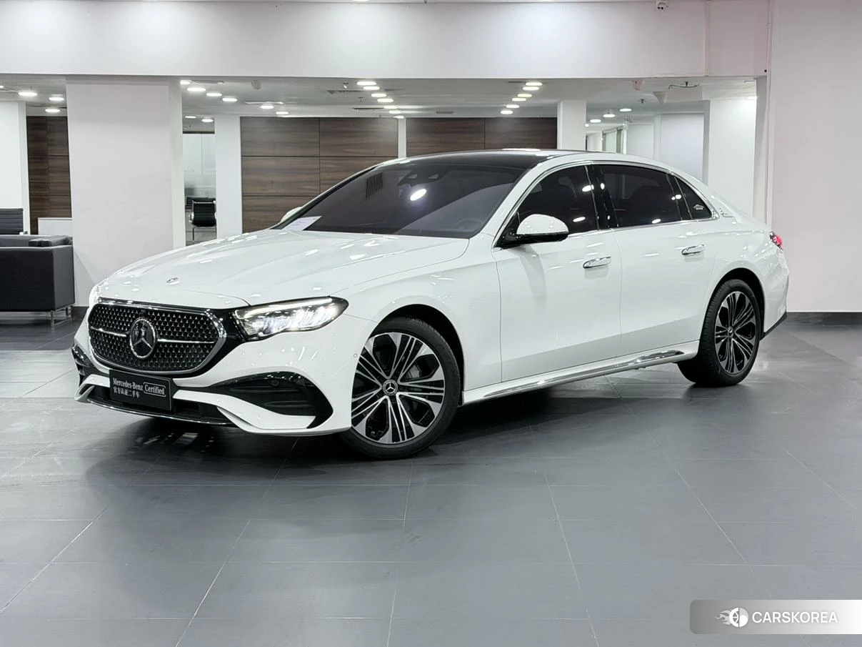 Mercedes-Benz E-class id 4487342 из Китая 17