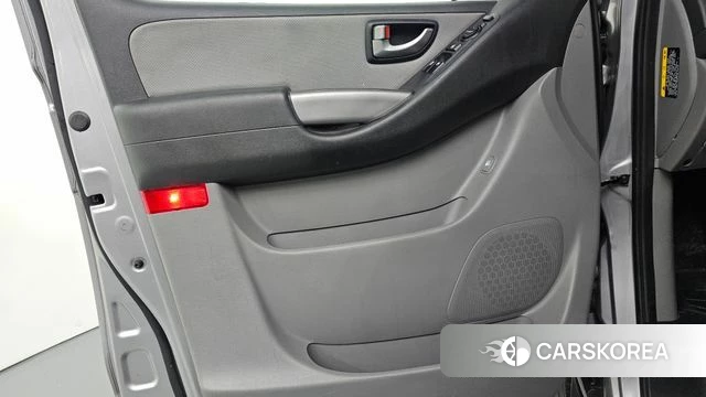 Hyundai The New Grand Starex id 4894561 из Кореи 17