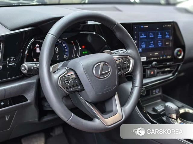Lexus NX id 4277479 из Китая 17