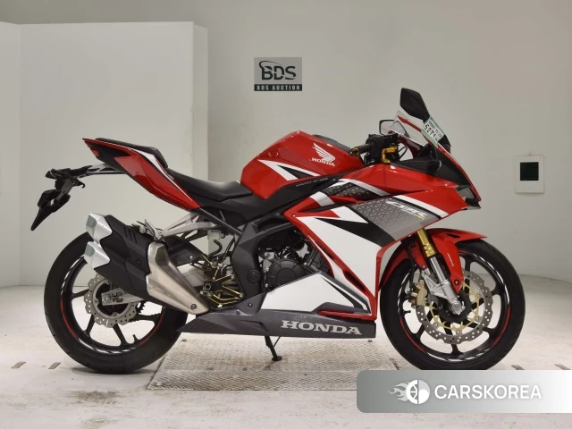 Проданный Honda CBR250RR ABS 2017 из Японии