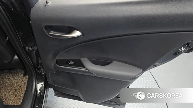 Lexus UX250h id 4698097 из Кореи 17