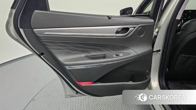 Hyundai The New Grandeur IG Hybrid id 4900091 из Кореи 17
