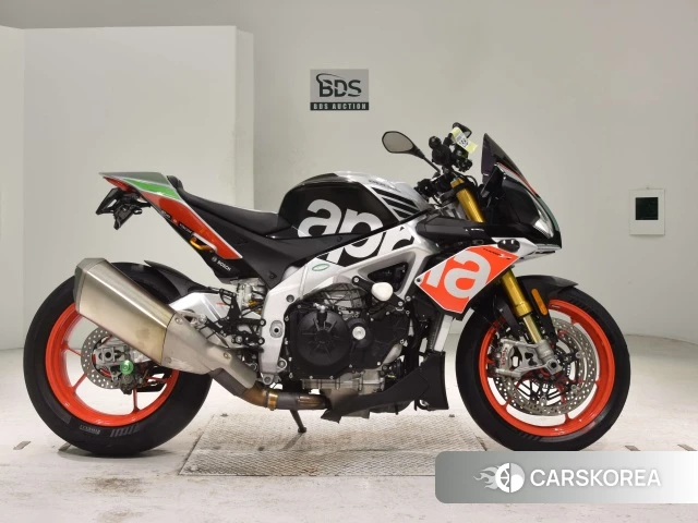 Проданный Aprilia TUONO V4 1100 FACTORY 2017 из Японии