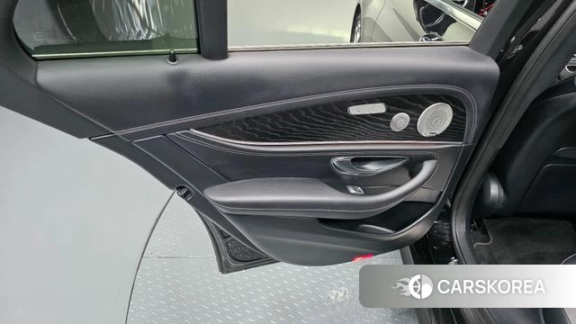 Mercedes-Benz E-Class W213 id 4745504 из Кореи 17