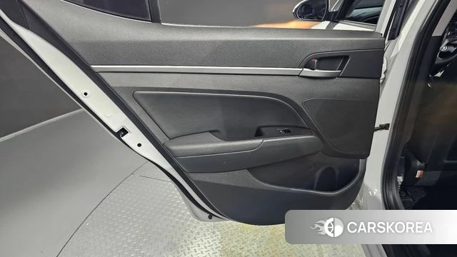 Hyundai Avante AD id 4924128 из Кореи 17